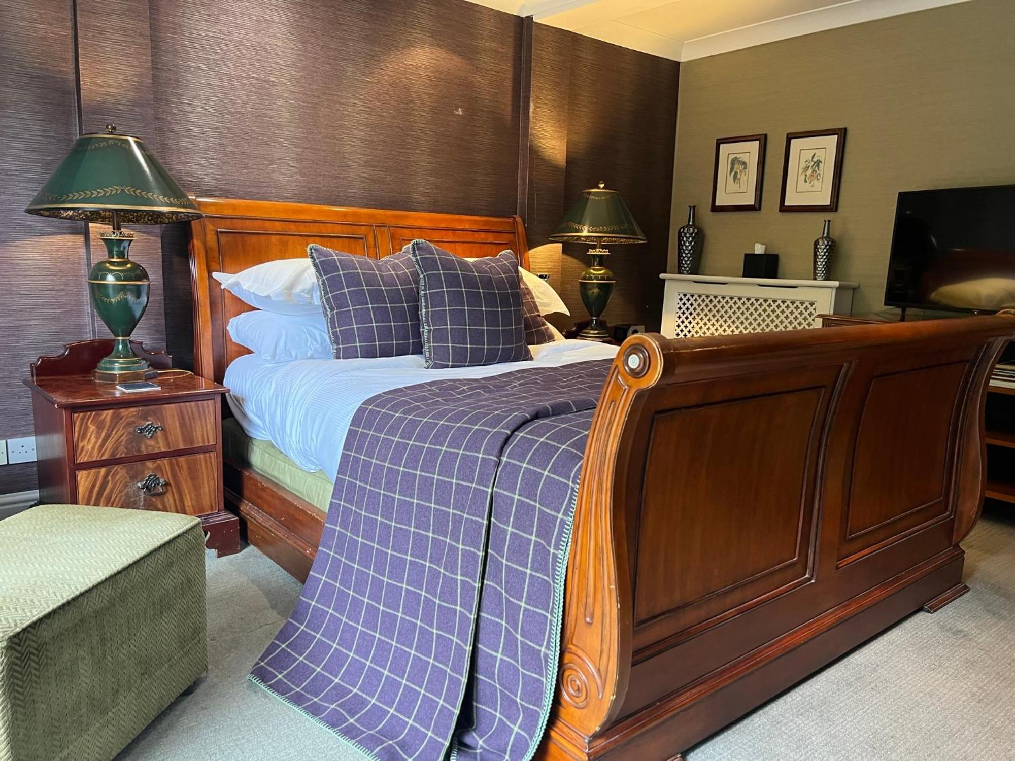 Hotel Langshott Manor - Luxury Gatwick 4*