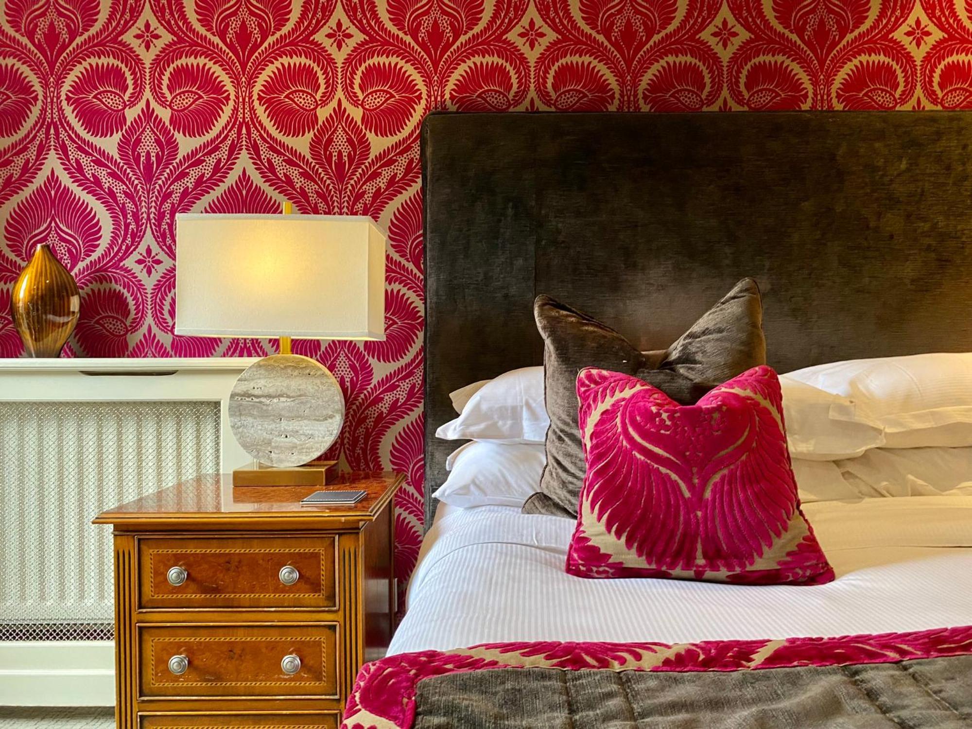 Langshott Manor - Luxury Gatwick Hotel 4*