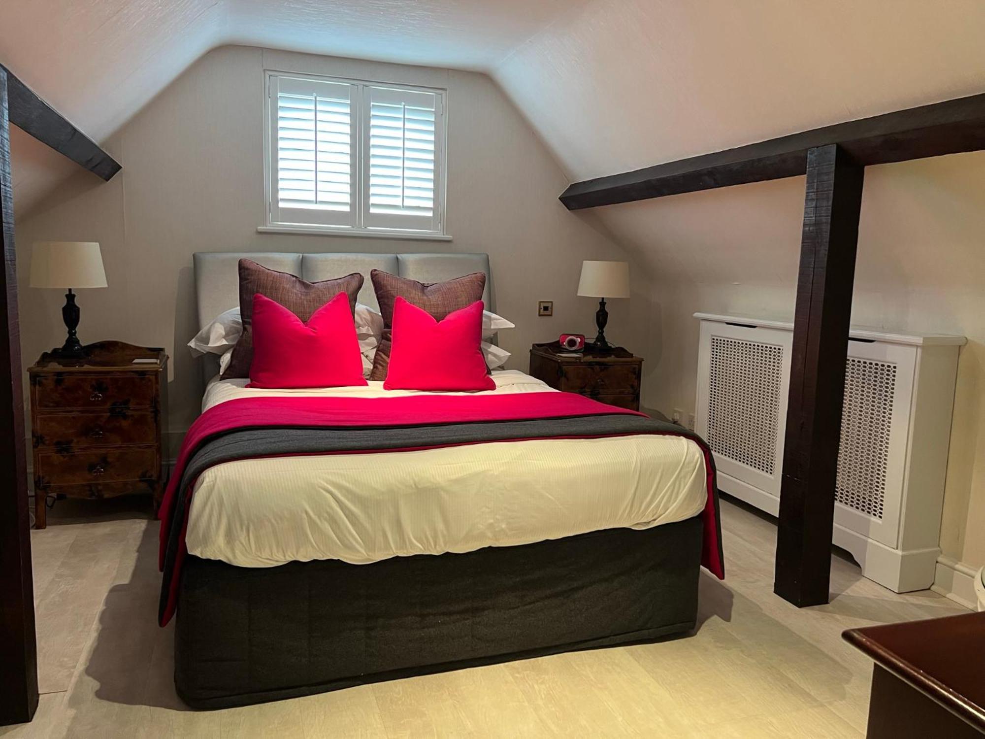 Langshott Manor - Luxury Gatwick