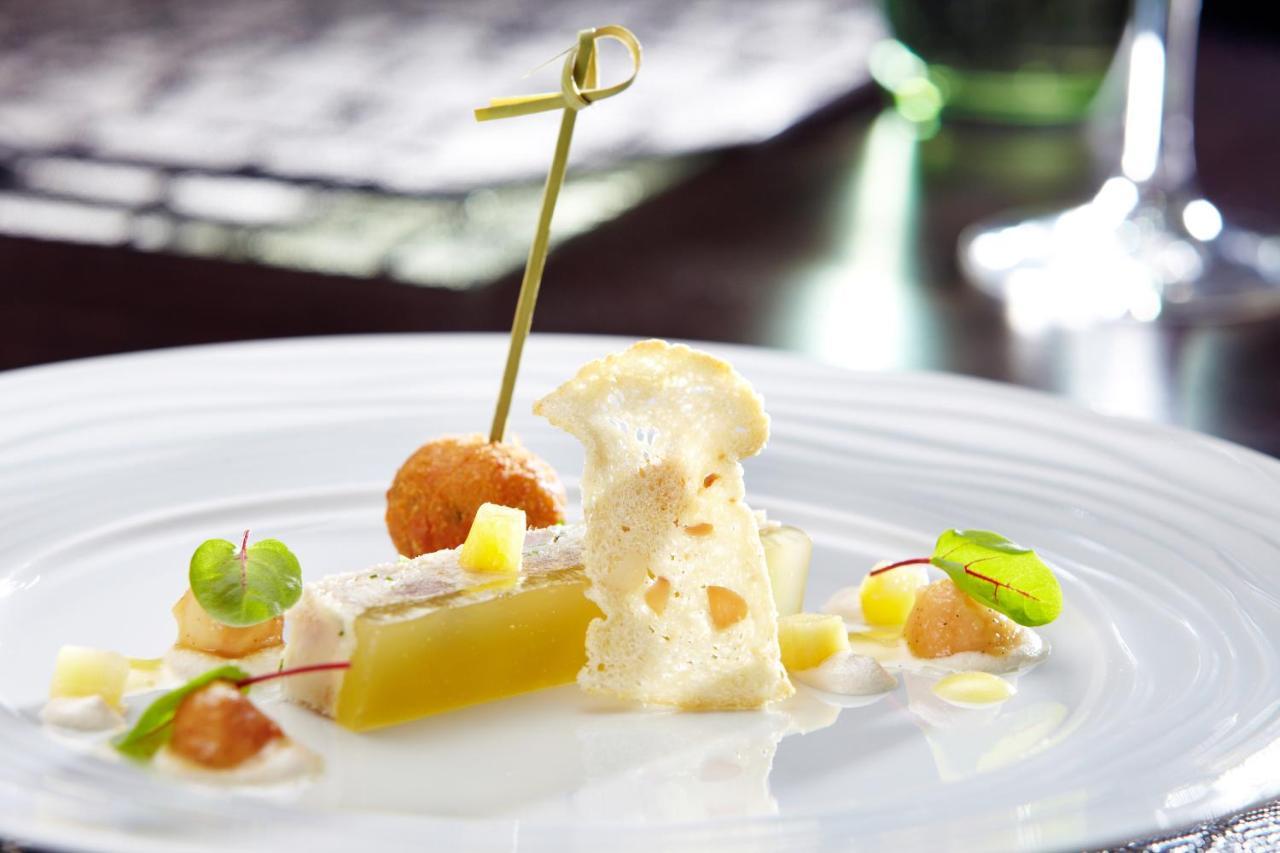Langshott Manor - Luxury Gatwick Hotel 4*