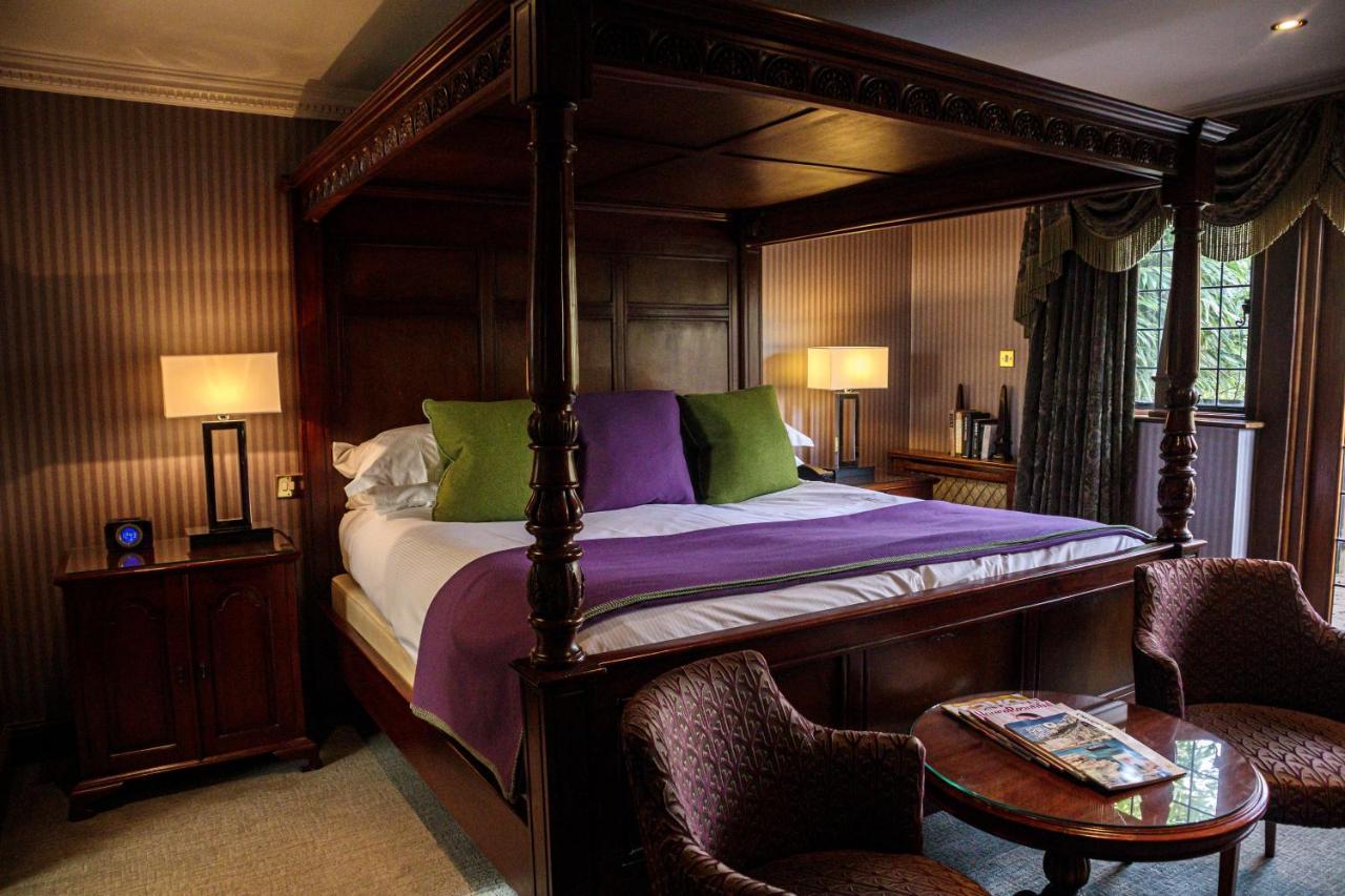 Langshott Manor - Luxury Gatwick Hotel 4*