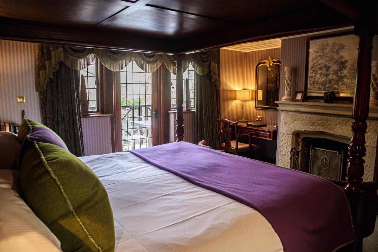 Langshott Manor - Luxury Gatwick Hotel 4*