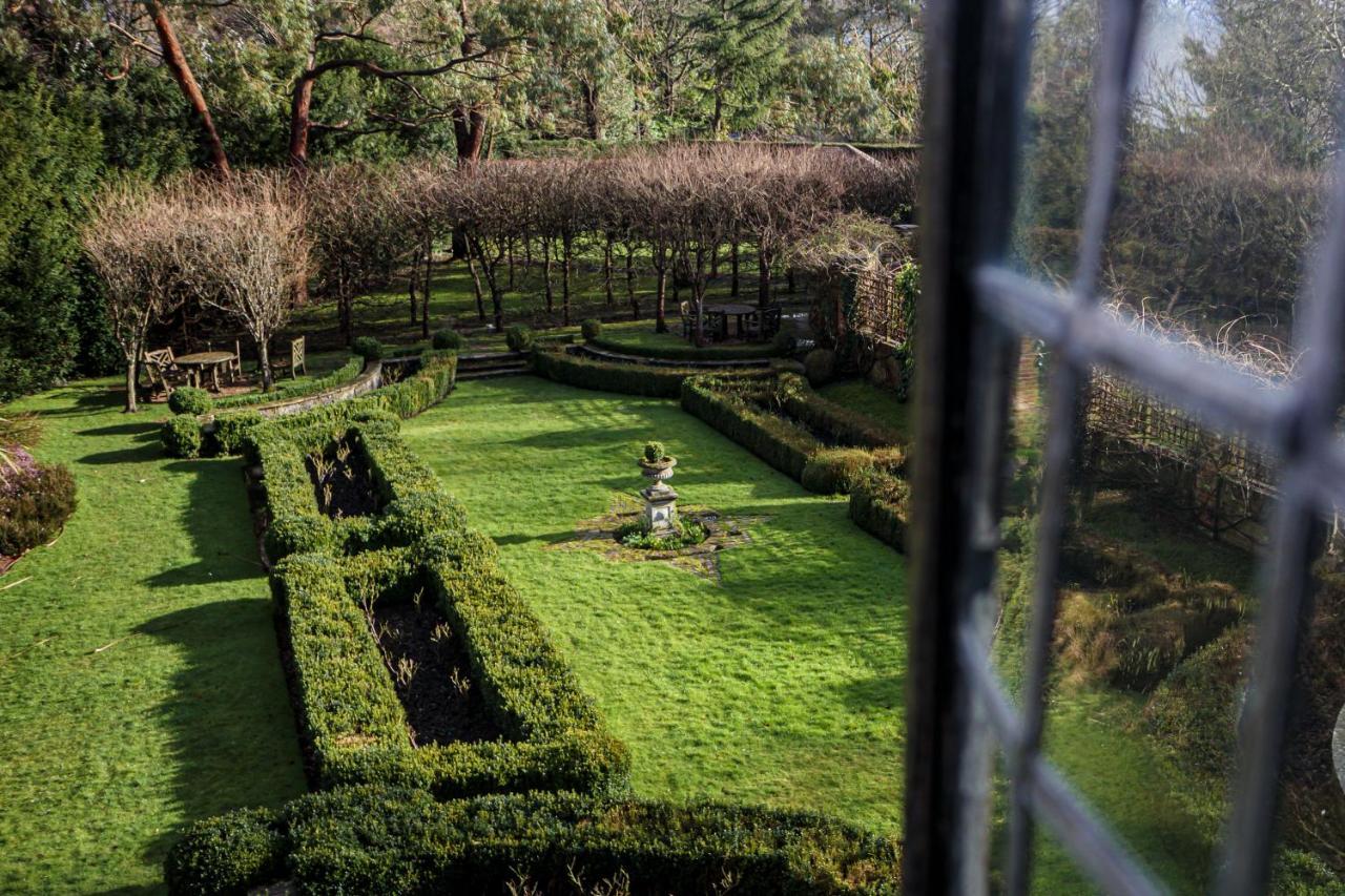 Langshott Manor - Luxury Gatwick Hotel
