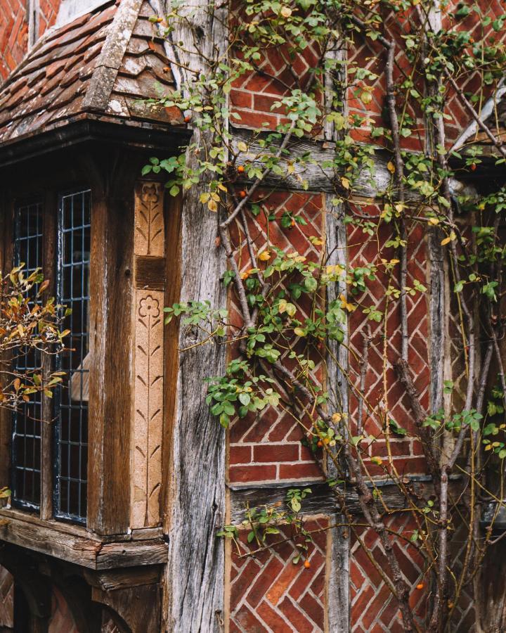 Langshott Manor - Luxury Gatwick Horley