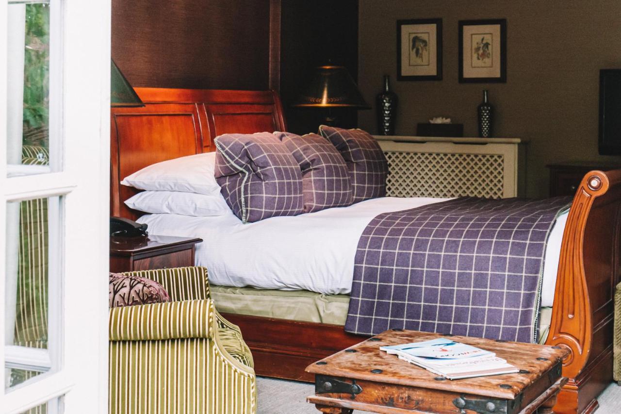 Langshott Manor - Luxury Gatwick Hotel Horley (Surrey)