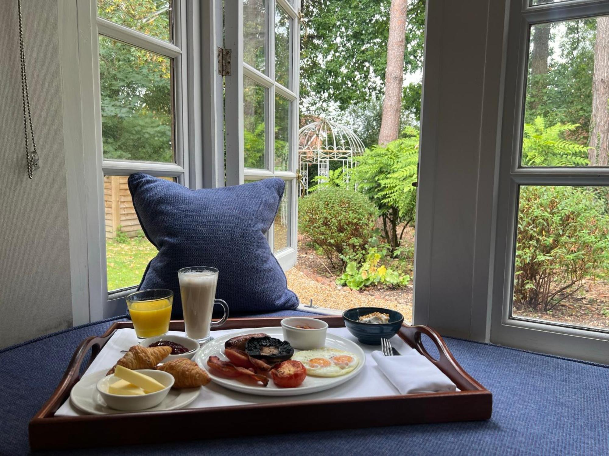 Langshott Manor - Luxury Gatwick Hotel 4*